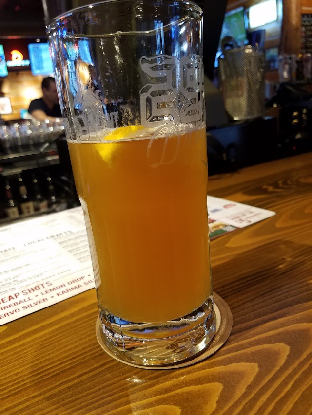 Twin Peaks Lake Buena Vista