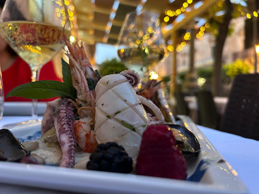Sinatra restaurant - Visual