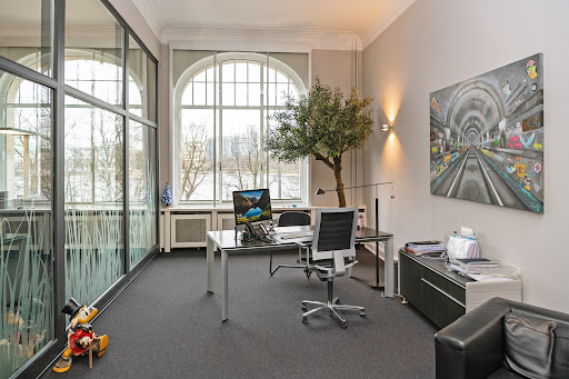 Hinsch & Völckers KG (GmbH & Co.) - Hausverwaltung und Makler / Hamburg Gallery - Germany