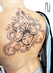 Photo n°29 de L'œil du Faucon à Pau (Artiste)