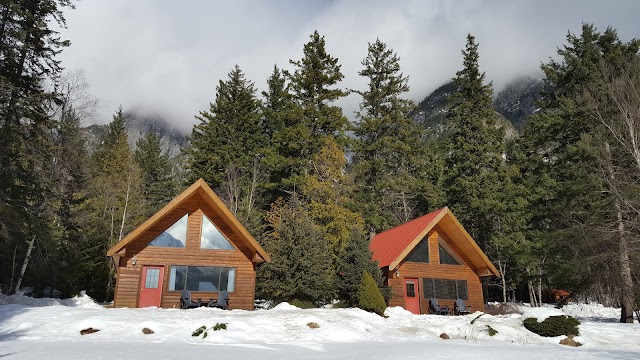 Tweedsmuir Park Lodge