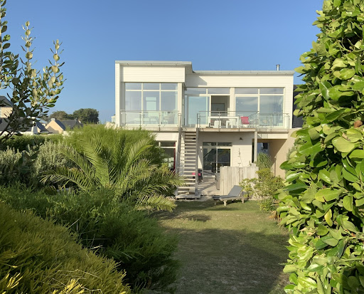 Photo de Villa de la plage - Villas à louer en bord de mer - Villas Ouest