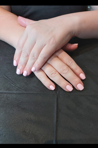 Above And Beyond Beauty Salon