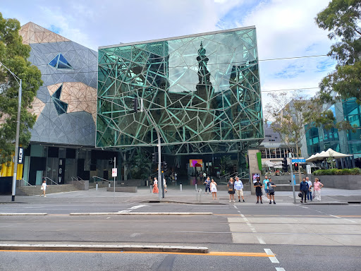 Federation Square Bus & Coach Pickup Drop-off Zone Gallery - Australia
