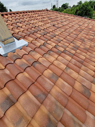 Photo n°1 de Burg SARL à Lacourt-Saint-Pierre (Charpentier)