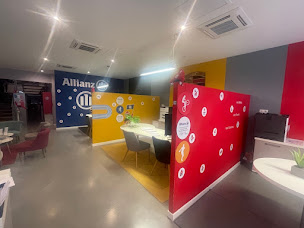 Photo n°2 de Allianz Assurance LE MANS NATIONALE à Le Mans (Agence d'assurance pour locataires)
