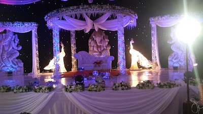 Photos of Lord Hanuman Statue, Shri Vishnu Temple