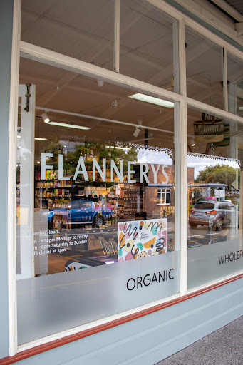 Flannerys - Visual