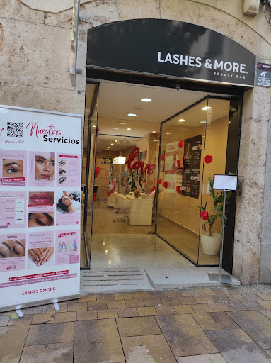 Lashes & More Tarragona | Extensiones de pestañas - Thumbnail