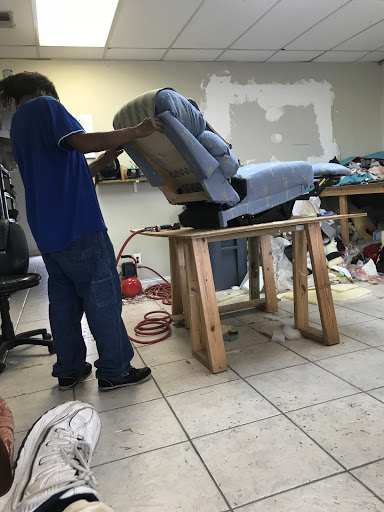 North Palm Beach Upholstery tapiceria - Thumbnail