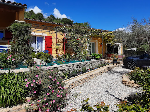 Photo de Gîte Les Lauriers Rouges