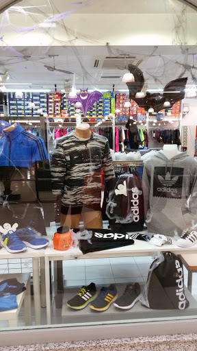 Play Sport Factory Gallery - Spain