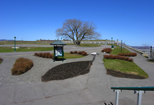 View Point Saint Laurent River - Thumbnail