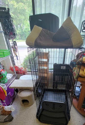 PET SUPPLY THRIFT STORE - Thumbnail