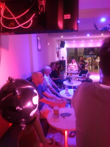 Betty Boops Show Bar - Thumbnail
