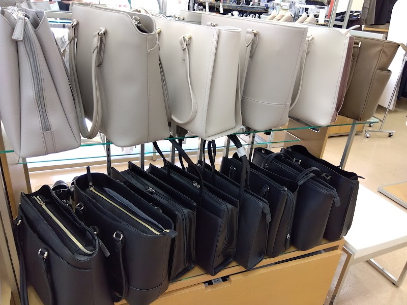 洋服の青山 松阪店