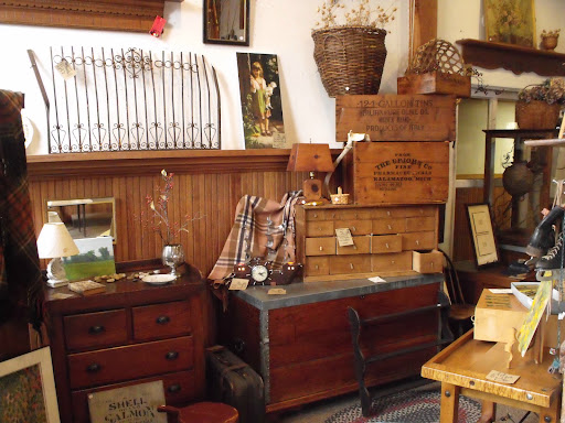 Apple Pie Antiques Gallery - United States
