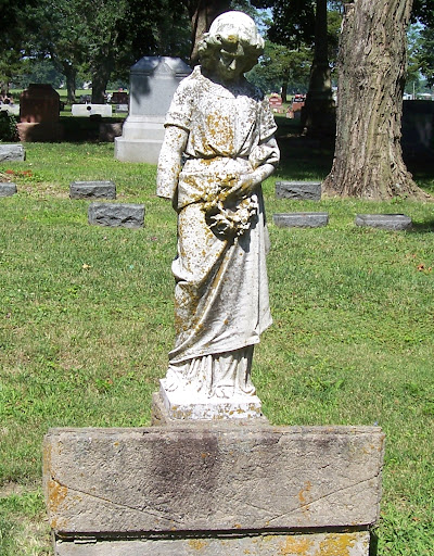 Chenoa Cemetery - Thumbnail