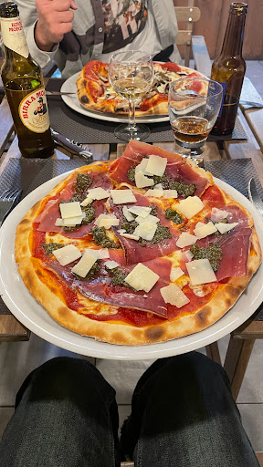 Photo 2 - Pizzeria Basilic au feu de bois