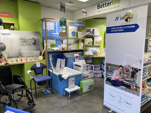 PHARMACIE LOMBARDI