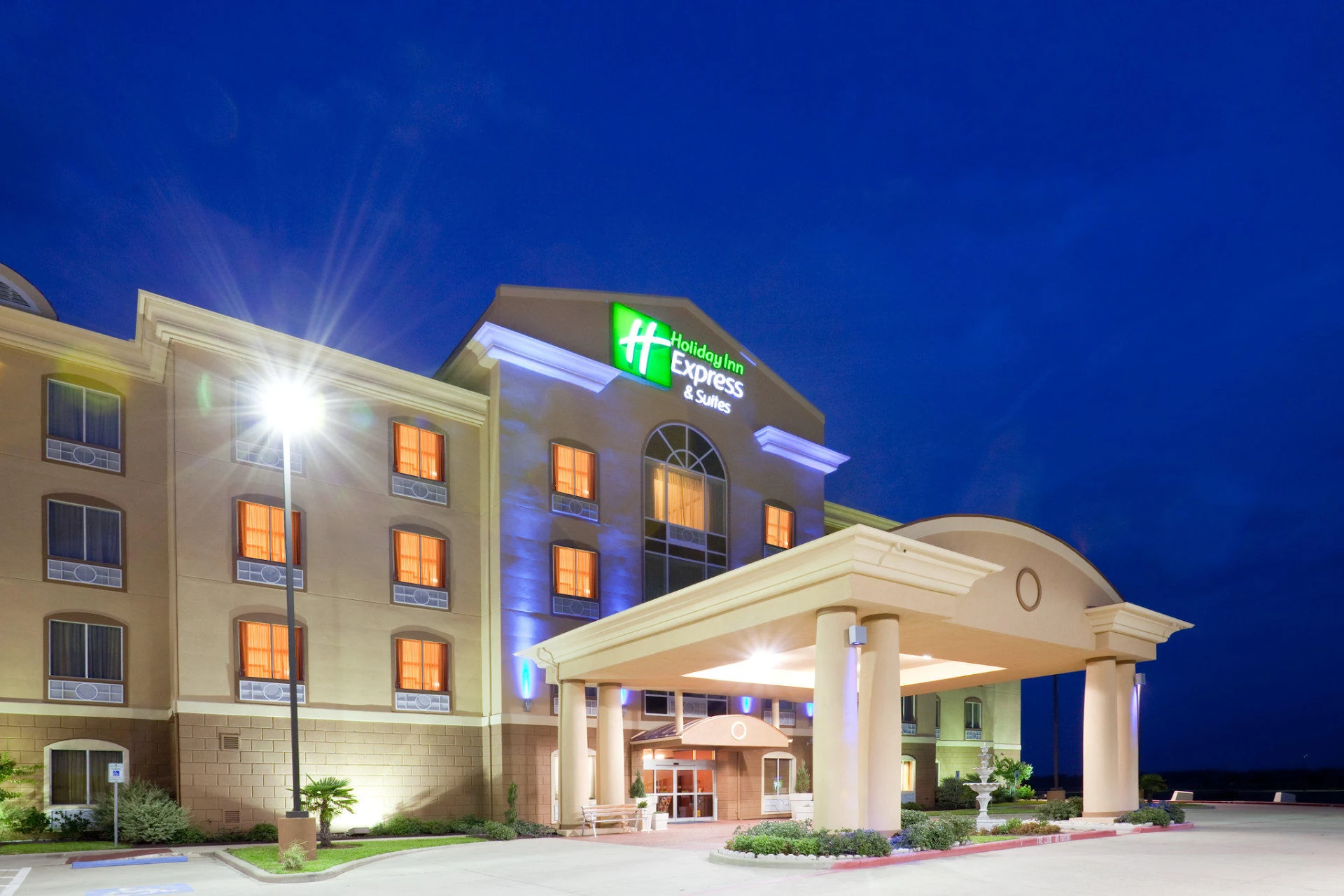 Holiday Inn Express & Suites Terrell by IHG