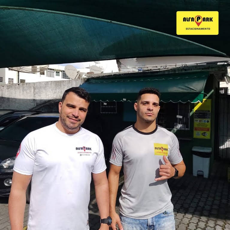 Estacionamento Rotativo Alfapark - Rua Heitor de Moura Estevão, 150,  Várzea, Teresópolis, RJ. Garagem de Estacionamento com Vagas Cobertas e  Acessibilidade.