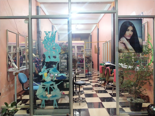 Missy Salon