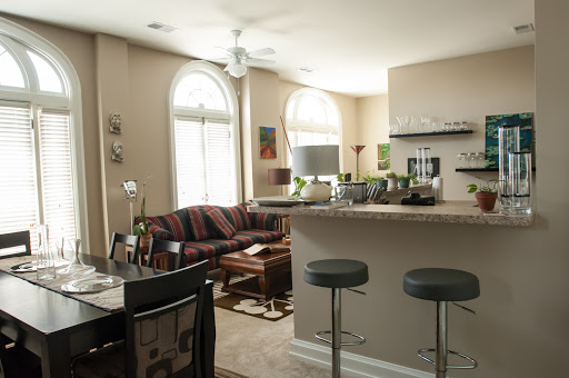 Ware Hotel - Visual
