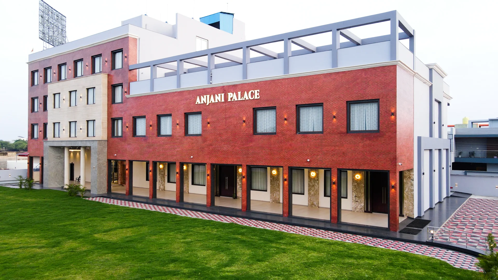 Hotel Anjani Palace