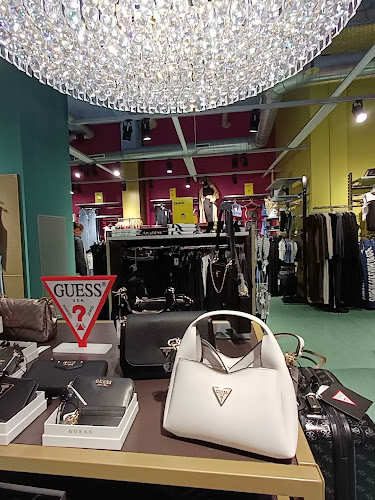Rezensionen über Metro Boutique Basel in Basel - Bekleidungsgeschäft