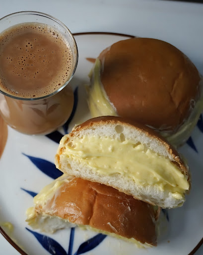 Mumbai ka favorite Bun Maska with authentic home made maska at your Cafe Creme.. bunch it up with… post image