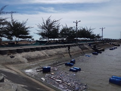 Photos of Pelabuhan Pasongsongan