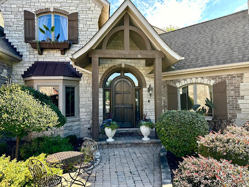 Real Estate Brokers Bob and Teresa Kroll - Thumbnail