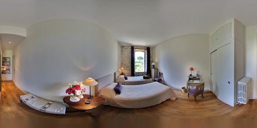 Photo de Domaine De Labarthe GUEST HOUSE à Espère (46090)