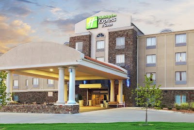 Holiday Inn Express & Suites Searcy