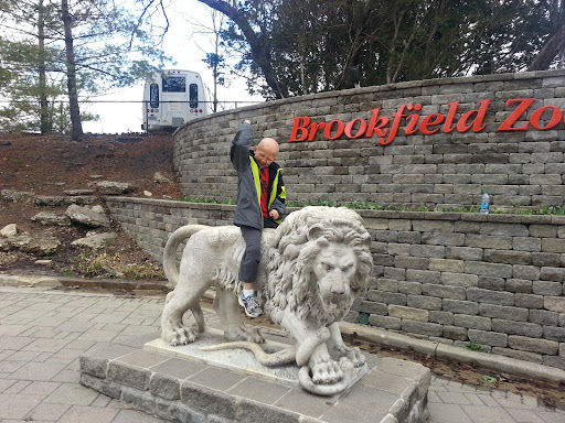 Brookfield Zoo Welcome Sign and Statue