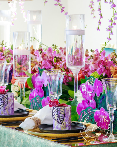 Lux Cakery - Visual
