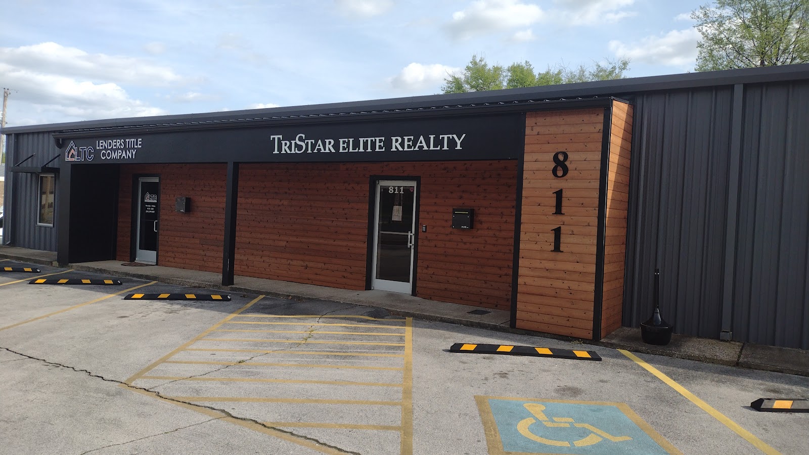 Essential Land Surveying And Mapping