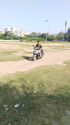 सिर्फ 7 दिनों में स्कूटी बाइक कर चलना सीखे post image