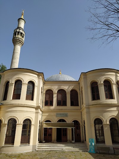 Küçük Mecidiye Mosque