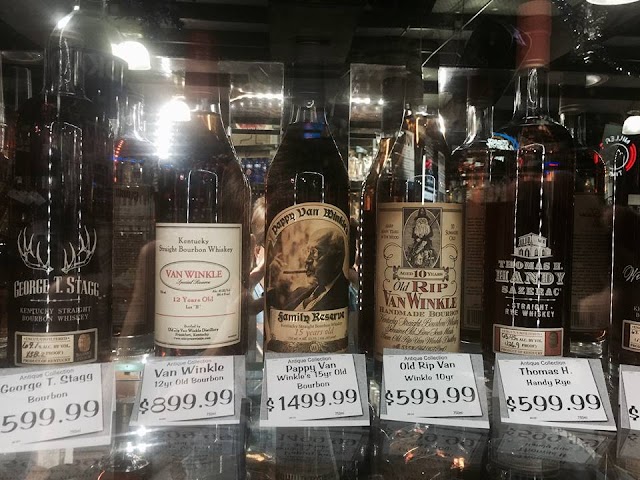 River Cut Rate Liquor