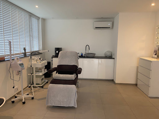 Schoonheidssalon DermaLounge - Thumbnail