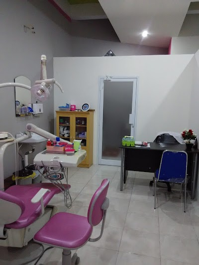 Dentist