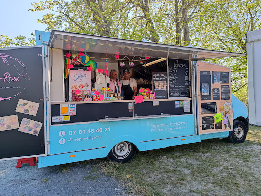 Photo 3 - Food Truck LILY-ROSE - Crêperie Friterie
