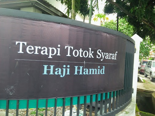Terapi Totok Syaraf Haji Hamid, Author: Adona Zulueta