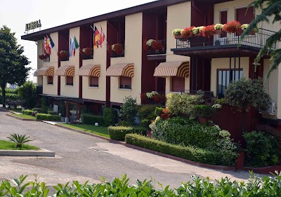Photos of Nigahotel