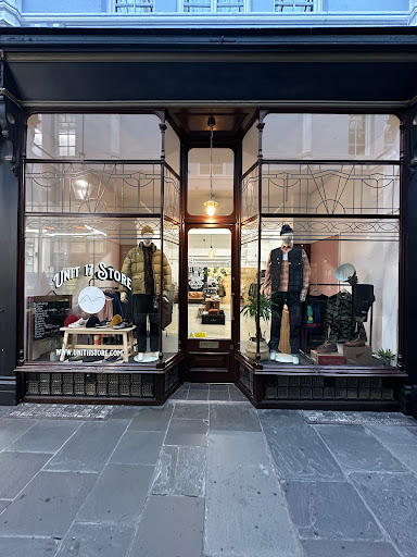 Unit 17 Store - Visual