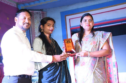 *Breking- नक्काशी इंडिया एवं इंग्लिश फैक्ट्री द्वारा मिस्टर एंड मिस सीमांचल सीजन 2 आयोजित किया गया* post image
