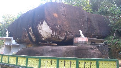 Photos of Diwankaralena Aranya Senasanaya