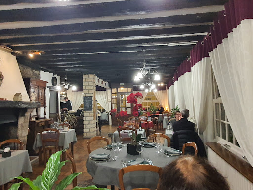 Photo de Restaurant La Mangeoire à Auvers-Saint-Georges (91580)